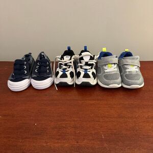 THREE Boy Shoes, Size 4 [Shoe 229]